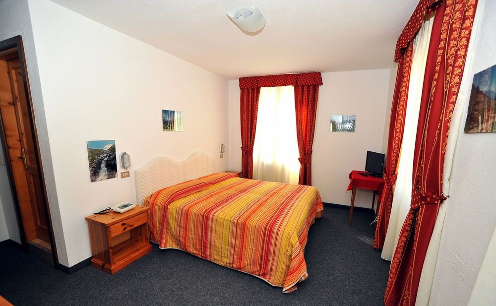 Hotel Capitani Bormio Kültér fotó
