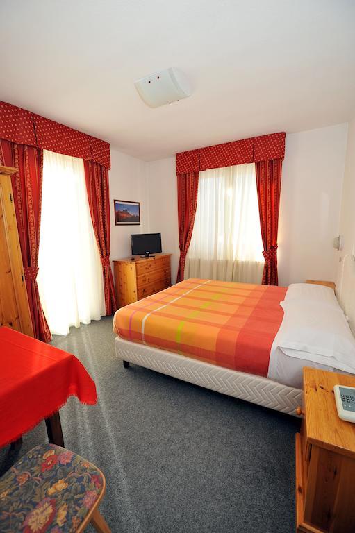 Hotel Capitani Bormio Kültér fotó