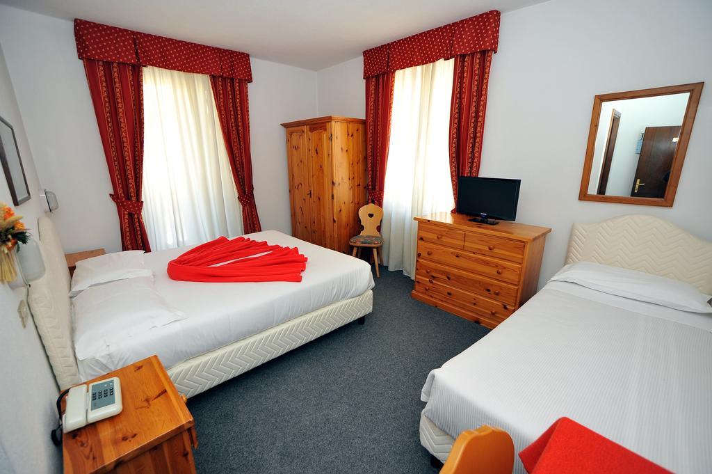 Hotel Capitani Bormio Kültér fotó
